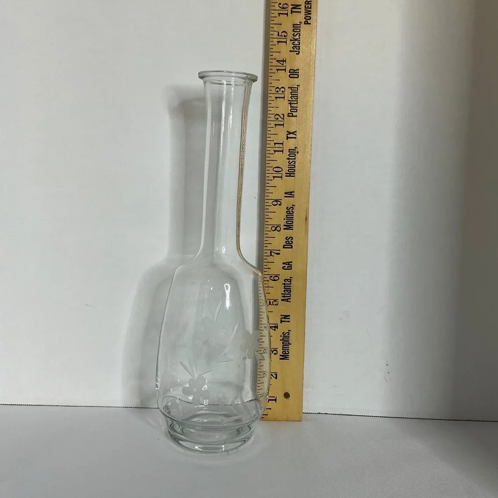 Vintage Etched Floral‎ Glass Decanter with Stopper Long Neck Clear Barware 15 in